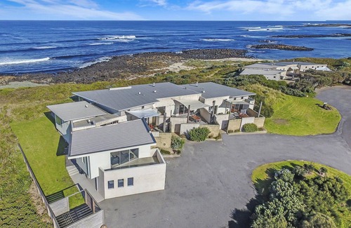 Port Fairy Villa | Hearns Beachside Villa 1
