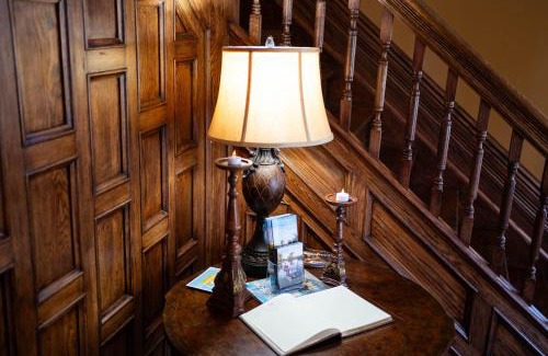 Kingsville Hotel | Heart and Soul Inn