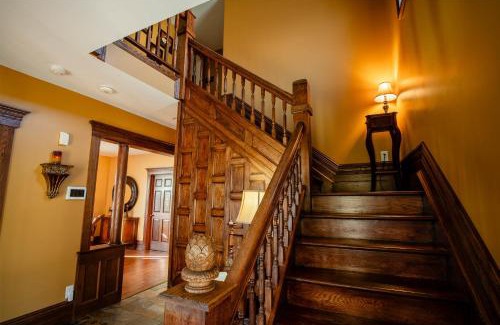Kingsville Hotel | Heart and Soul Inn