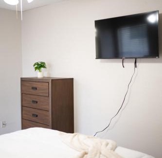 Heritage Hills Apartment | Heart of Austin 7mins Downtown with Spacious 2BR Apartment 1 Bath
