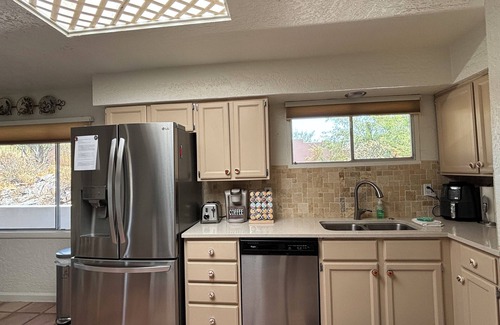 Village Vista House | HEART of Cave Creek, private pool w/heated option! WALK to town, coffee, shops!