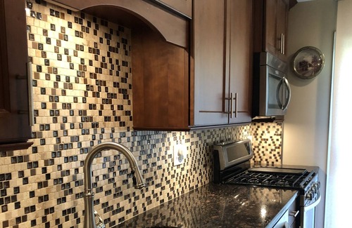 Forestview Condo | Heart of Chicago burbs 20 mins to airport 35 mins to the city. Business&pleasure