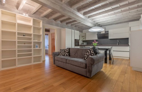 Ferrara Historic Centre Apartment | Heart of Ferrara's History Apartment