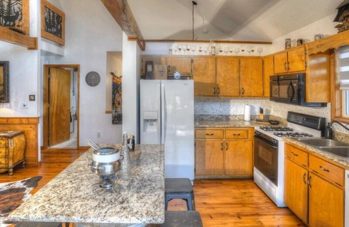Helen House | Heart of Helen | 4 Bed, 2 Bath