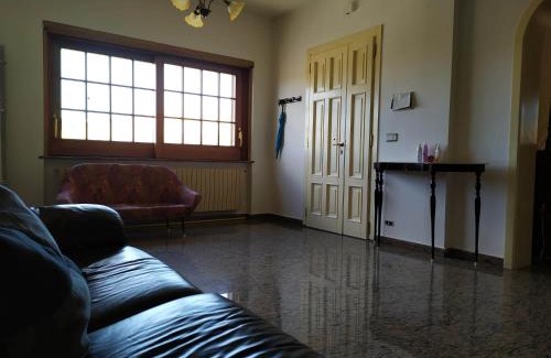 Roseto degli Abruzzi Apartment | Heart of Italy Entire place