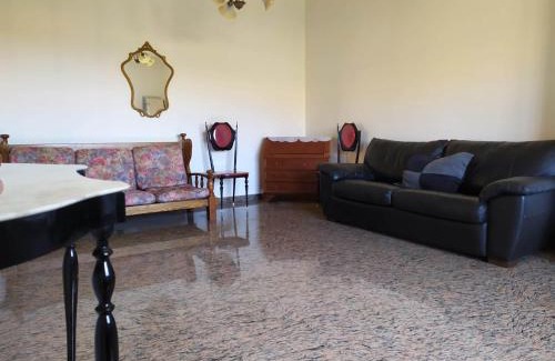 Roseto degli Abruzzi Apartment | Heart of Italy Entire place