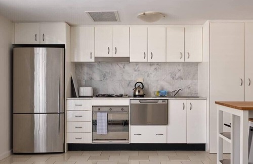 Manly Apartment | Heart Of Manly - Close to Wharf and Beach