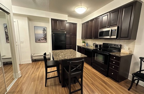 Fairview Condo | Heart of Mississauga CONDO!