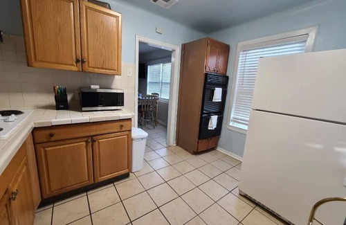 Lakewood House | Heart of NOLA 3Bed /2 Bath by Ochsner!