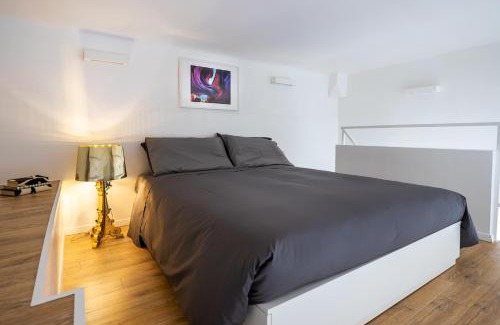 Zona Risorgimento Apartment | Heart of Porta Venezia - Cozy City Loft - 2mts to M4 metro