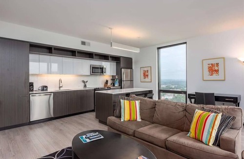 Reston Apartment | Heart of Reston Town Center | Fully Furnished | nr IAD