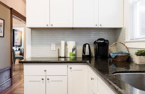 Richmond District Apartment | Heart of Richmond, 1400sf, Garage, near Beach, Lands End Trail, GG Bridge & Park