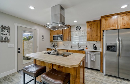Shasta Lake House | Heart of Shasta Lake City