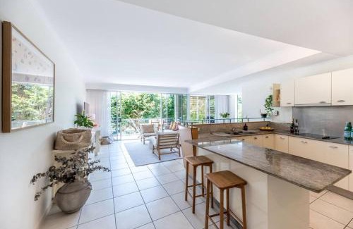 Sunshine Beach Apartment | Heart of Sunshine, Spacious Apt with Pool & Garden