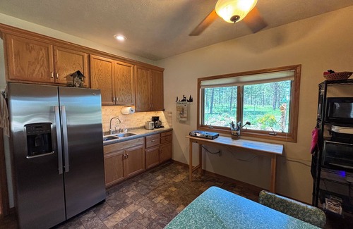 Custer Cabin | Heart of the Black Hills, Bordering National Forest, Fresh Air & Bright Stars!