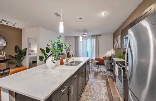 North Burnet Apartment | Heart of the Domain - walk to everything