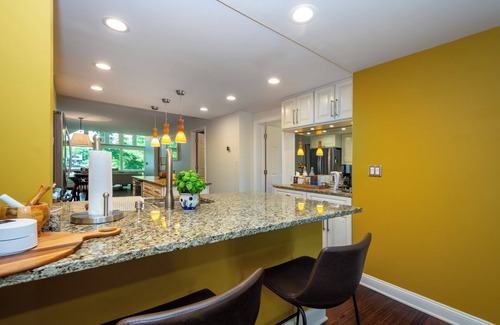 McHenry House | Heart of the Fox River House