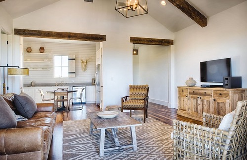 Ingram Resort | Heart of the Texas Hill Country!