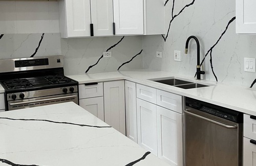 Wicker Park Condo | Heart of Wicker Park