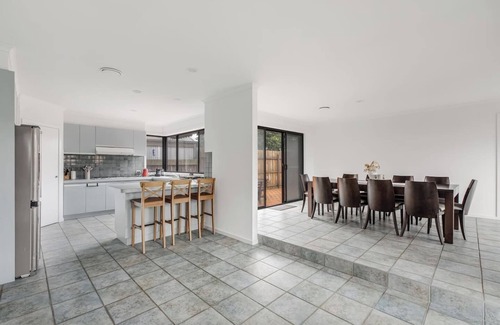 Safety Beach House | Hearthstone Haven Spacious Beachside Group Getaway