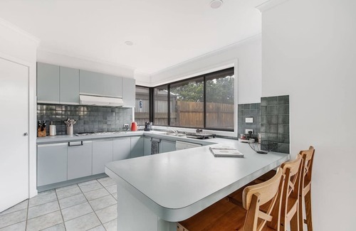 Safety Beach House | Hearthstone Haven Spacious Beachside Group Getaway