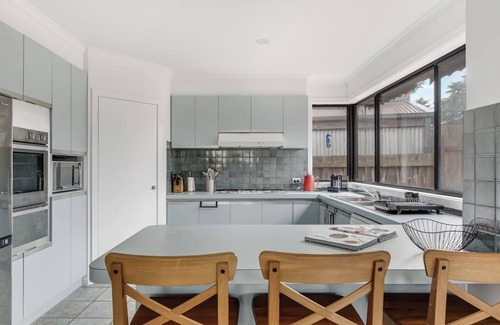 Safety Beach House | Hearthstone Haven Spacious Beachside Group Getaway