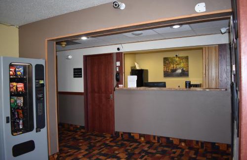 Rock Valley Hotel | Heartland Hotel & Suites