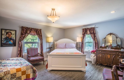 Drumheller Hotel | Heartwood Inn