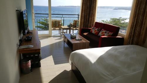 South Beach House | Hearty Homestay