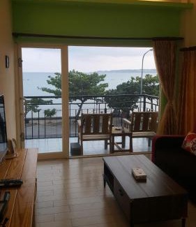 South Beach House | Hearty Homestay
