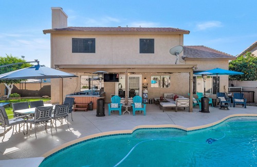 Silverton House | Heated pool, hot tub, game room, family friendly, near entertainment!