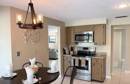 Oakland Hills House | Heated Pool House On Golf Course/7 min from Beach - Discounted