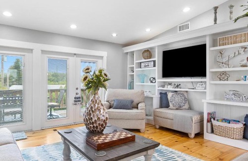 Memphis House | Heated Pool/Near Ana Maria Beach/King/4BD.3Bath