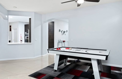 Terramar House | Heated Pool, Pet Friendly, 5bed, Backyard, BBQ, 4 TVs