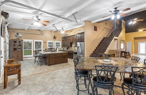 Brazoria House | Heated Pool, River Front, Sleeps 15, Pool Table, Open Space, PAC Man, more