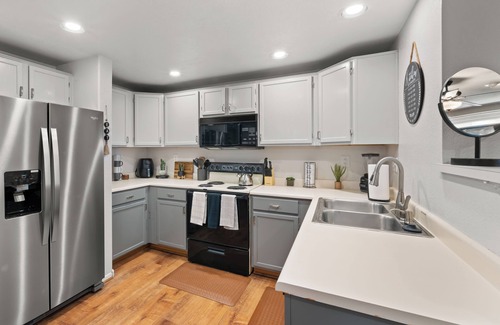 North Mountain Condo | Heated Pool+ Spa, 1BD/1BTH: Cozy! Phoenix Condo