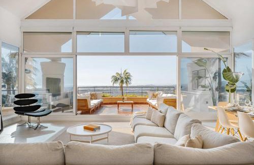 Nueva Andalucia Apartment | HEATED ROOFTOP POOL PENTHOUSE VIEWS MAGNA MARBELLA