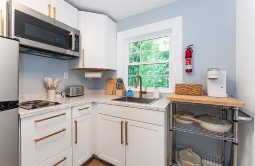 Old Orchard Beach Condo | Heated Saltwater Pool Short Walk to Beach Pier 2