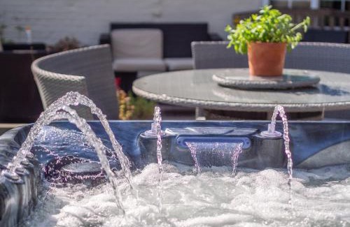 East Dereham House | Heath Cottage