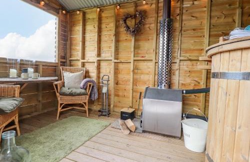 Barnoldswick House | Heather Hut at Copy House Hideaway