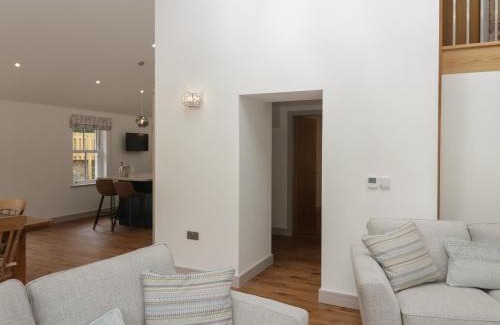 Welton House | Heather's Cottage