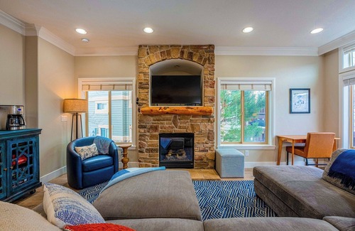 Ogden House | Heaven's Gate | Pool | Hot Tub | Pickleball
