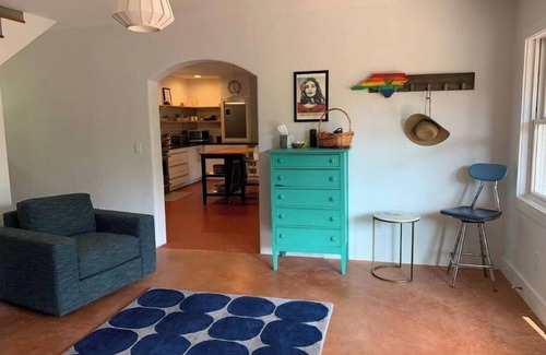 Pittsboro House | Heavener farm guesthouse (two story)