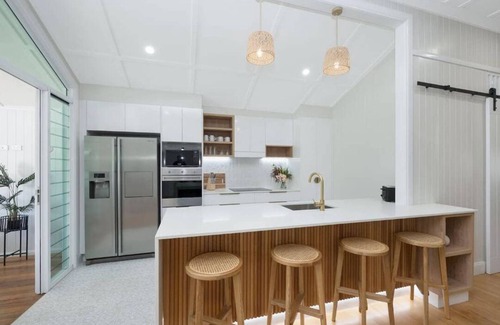 West End House | Heavenly on Harold