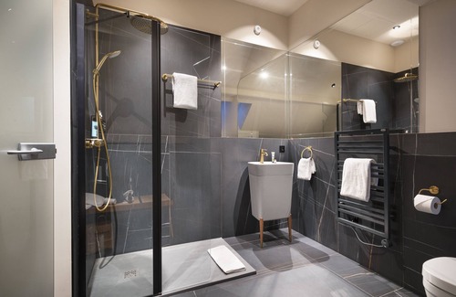 Annecy Old Town Hotel | Hebe Hotel
