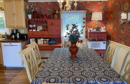 Town of Ledyard House | Heck-Of-A-Deck Lakehouse with Sunsets, and Kayaks, too!