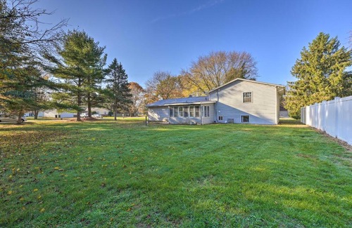 Granger House | Hedge House Just 4 miles to Notre Dame!