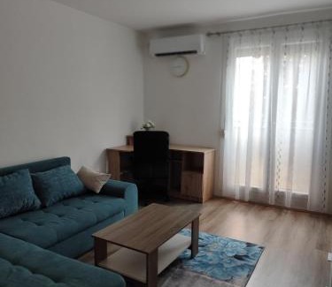 Pecs Apartment | Hegin Ajtósi Apartman