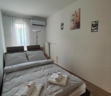Pecs Apartment | Hegin Ajtósi Apartman