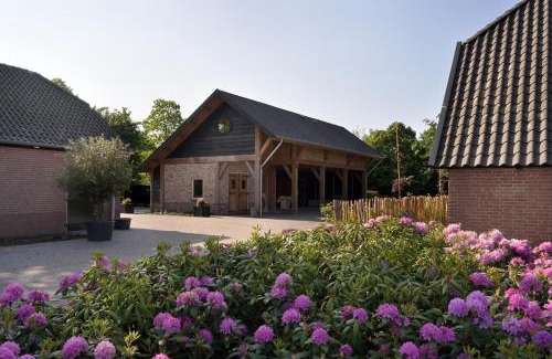 Municipality of Ede House | Heide Hoeve Vide met Hottub | 5 personen